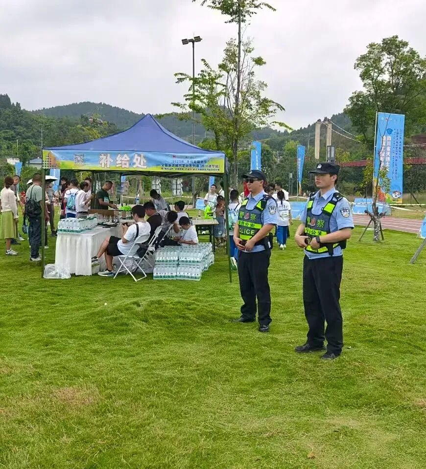 國慶節(jié)高速免費通行時間_出行提示_國慶中秋雙節(jié)出行安全提示