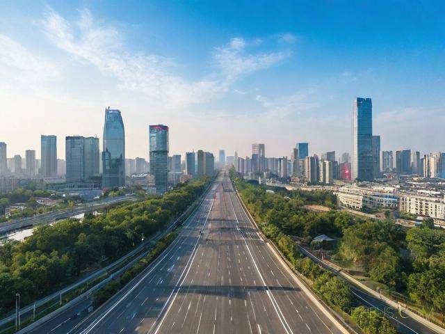 9月15日8時(shí)實(shí)時(shí)路況信息公布！城市道路與高速狀況全知曉